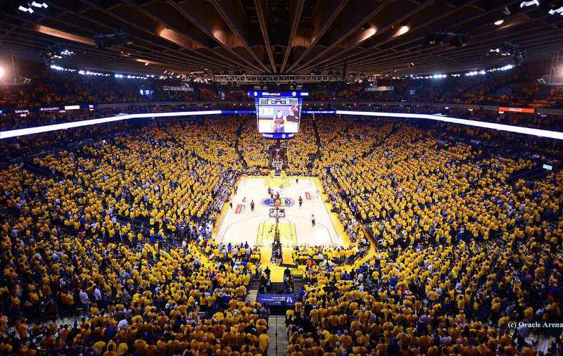 I recreated Golden State Warriors' old Oracle Arena in AC:NH, in